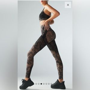 NWT Special FX High-Waist Legging Savage Fenty